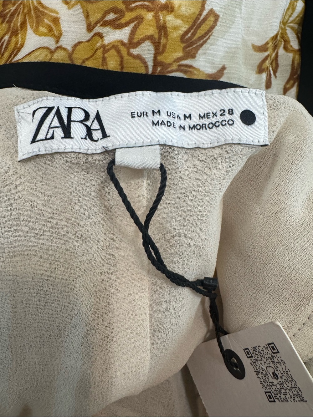 New Zara Printed Ecru Yellow Black Trim Dress - Picture 8 of 13